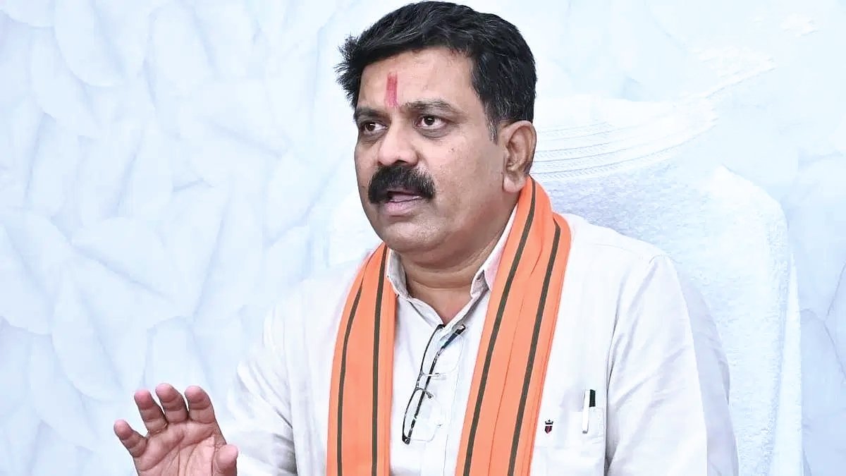 नक्सलियों को मिलेगी पिता बनने की सौगात: नसबंदी कराने वालों को छत्तीसगढ़ सरकार देगी टेस्ट ट्यूब बेबी की सुविधा, सामूहिक विवाह का भी ऐलान 1 IMG 20250711 143425