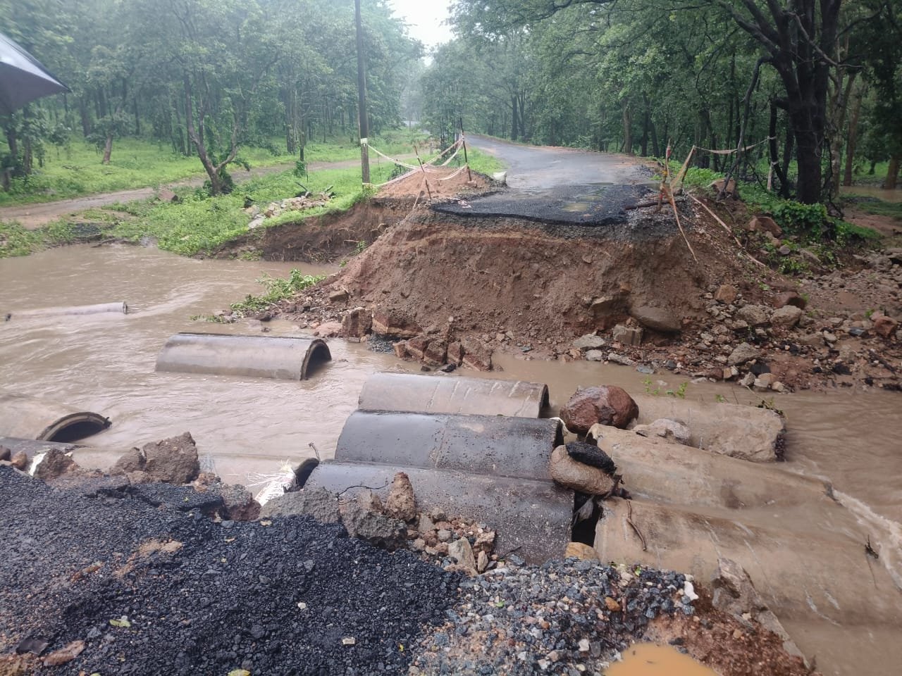 Uploads PENDRA 2407 PND ROAD CLOSED NF6