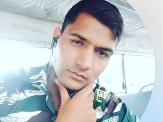 छत्तीसगढ़ में तैनात CRPF जवान की हरियाणा में घर के बाहर गोली मारकर हत्या, कांवड़ यात्रा के दौरान हुए झगड़े से जुड़ी रंजिश का शक 1 images 5 7