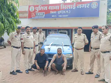 भिलाई में हिस्ट्रीशीटर अमित जोश के जीजा ने BSP कर्मचारी पर किया तलवार से हमला, गिरफ्तार कर पुलिस ने निकाला जुलूस 1 whatsapp image 2025 07 19 at 72826 pm 1 1752938352