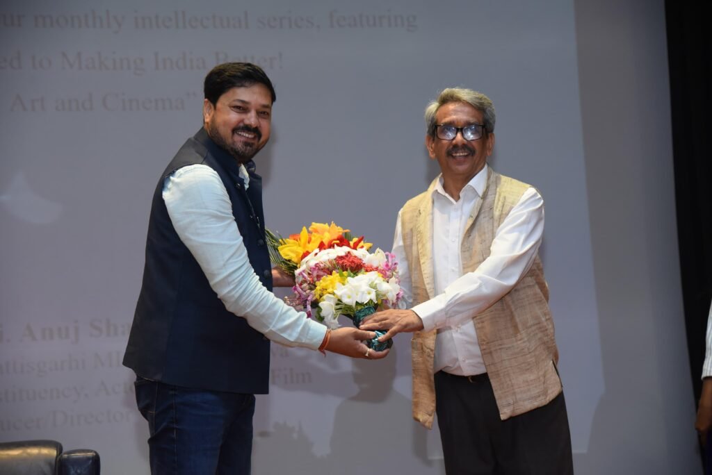 IIM रायपुर में विधायक अनुज शर्मा का व्याख्यान : अभिनय, नेतृत्व और जनसेवा के अनुभवों से युवाओं को किया प्रेरित, ‘Gyan Varsha Series’ में छात्रों से कहा – संघर्ष ही सबसे बड़ा शिक्षक 2 1002111591