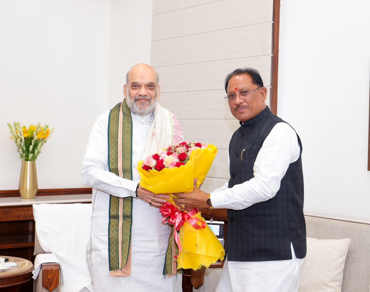 केंद्रीय गृह मंत्री अमित शाह से मिले मुख्यमंत्री विष्णुदेव साय : छत्तीसगढ़ में नक्सल उन्मूलन अभियानों व उपलब्धियों की दी जानकारी 1 IMG 20250801 WA0029