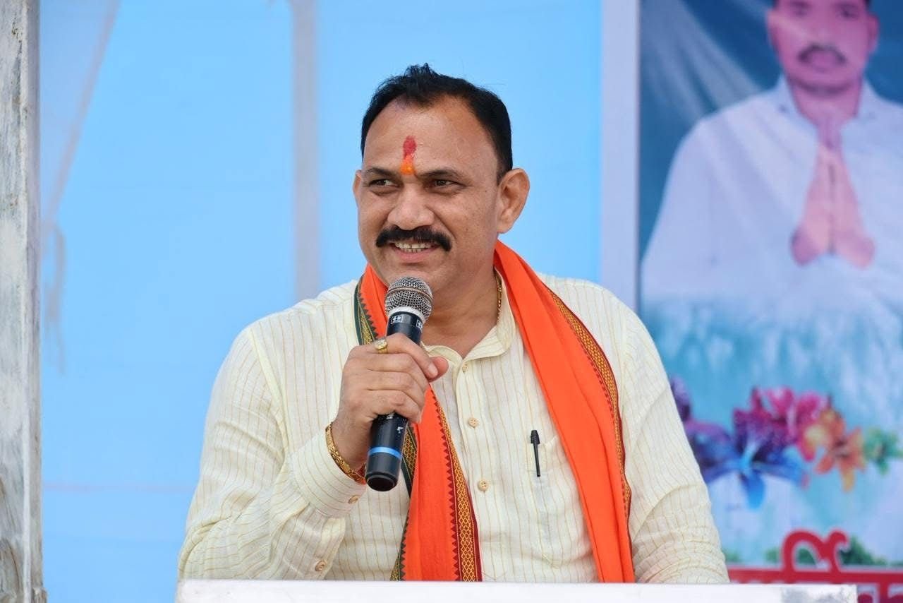 Breaking News : नक्सल बेल्ट में स्वास्थ्य मंत्री का मिशन बस्तर, 3 दिन के दौरे में जायसवाल लेंगे सिस्टम की नब्ज़, अफसरों को देंगे साफ़ संदेश! 1 IMG 20250805 WA0006