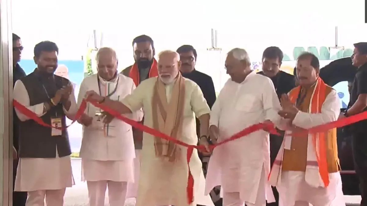 15 09 2025 pm modi in purnia airport 24047464 154935867