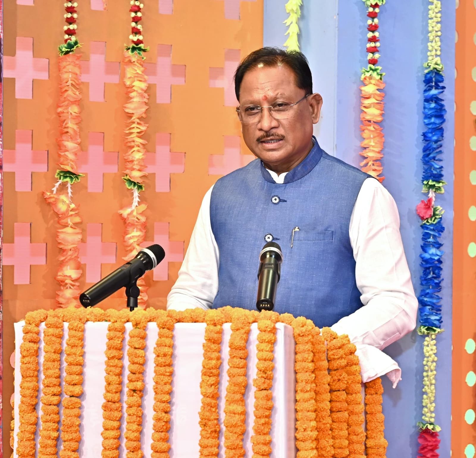 दूरदर्शन 66वां स्थापना दिवस: मुख्यमंत्री विष्णुदेव साय बोले- दूरदर्शन ने दी मनोरंजन के साथ संस्कार और समाज को वैचारिक समृद्धि, लोकनृत्य और सांस्कृतिक प्रस्तुतियों का आनंद लिया 1 IMG 20250915 WA0036