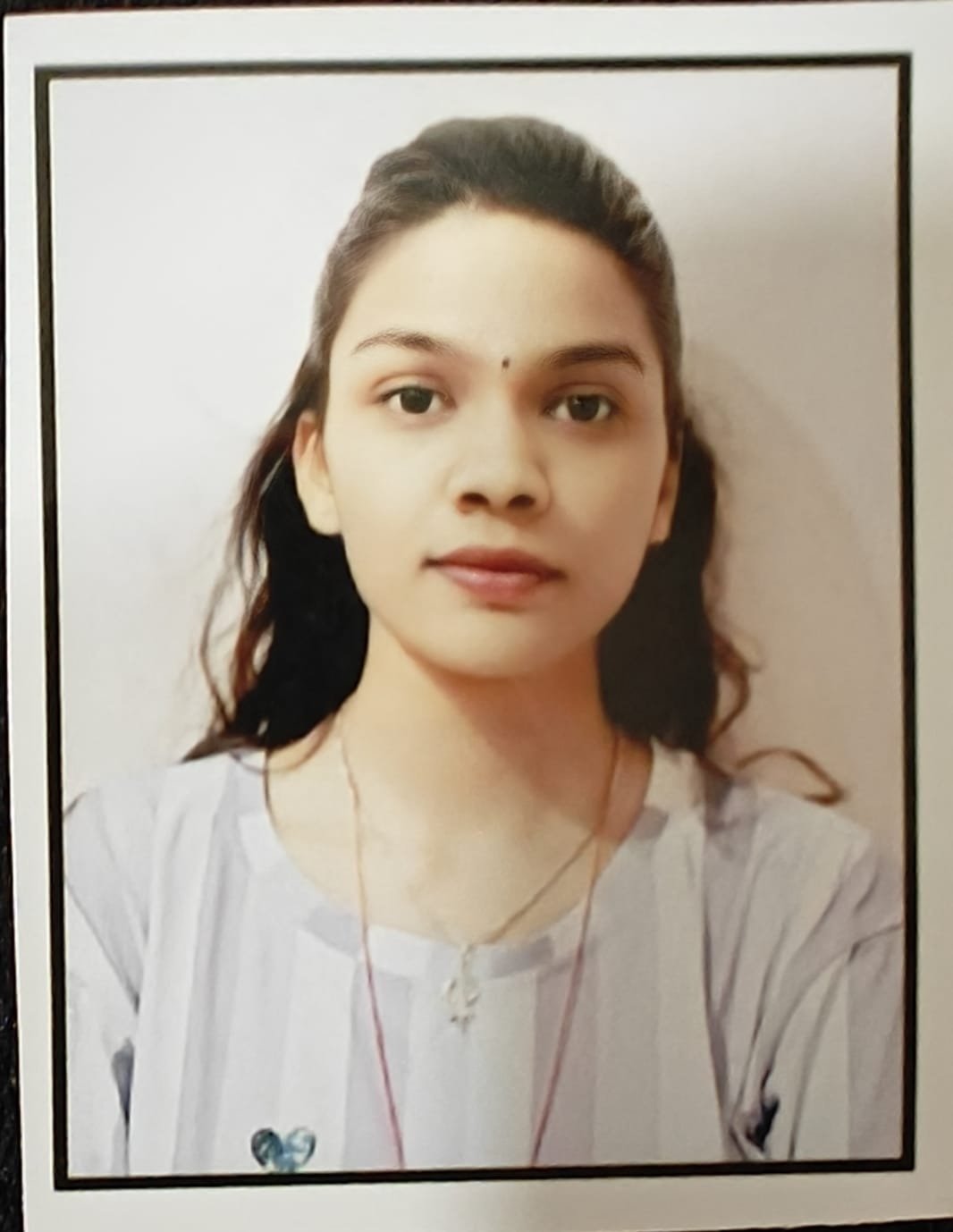 रायपुर लालपुर पटेल चौक में लव ट्राइंगल हत्याकांड: युवती की खून से सनी लाश मिली, दोनों बॉयफ्रेंड्स से चल रही थी दोस्ती, कमरे में संघर्ष के भी सुराग 1 IMG 20251009 WA0020