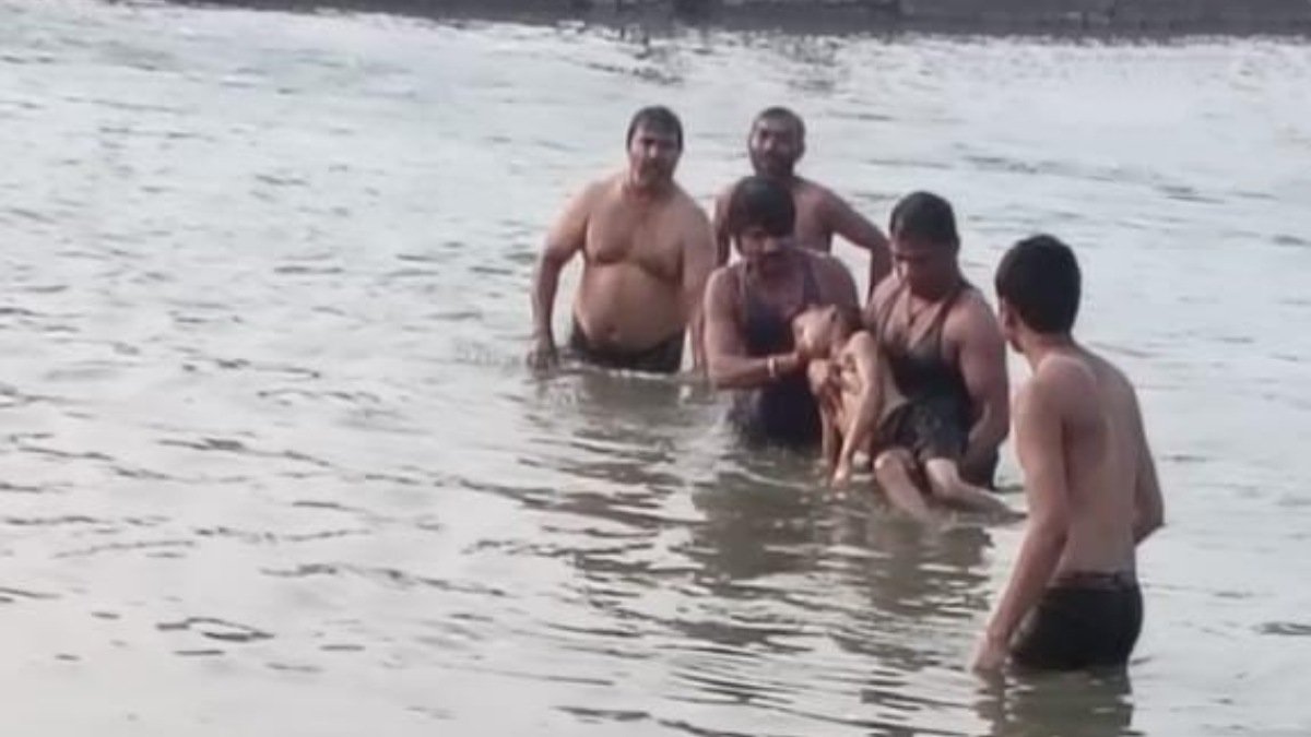 गरियाबंद में दर्दनाक हादसा: नदी में नहाने गया मासूम डूबा, मौत से परिजनों में मचा कोहराम 1 IMG 20251019 122342