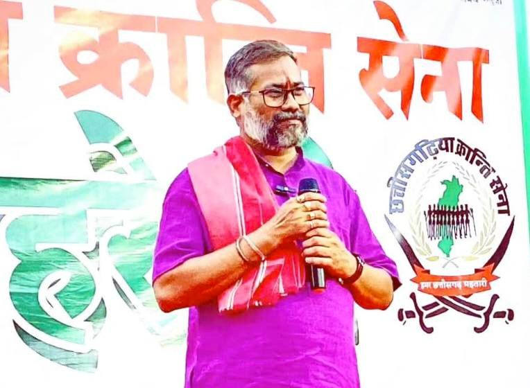 बड़ी ख़बर: अग्रवाल और सिंधी समाज की भावनाएं आहत! अमित बघेल के विवादित बयान पर FIR, रायपुर पुलिस ने दर्ज किया केस 1 IMG 20251028 221425