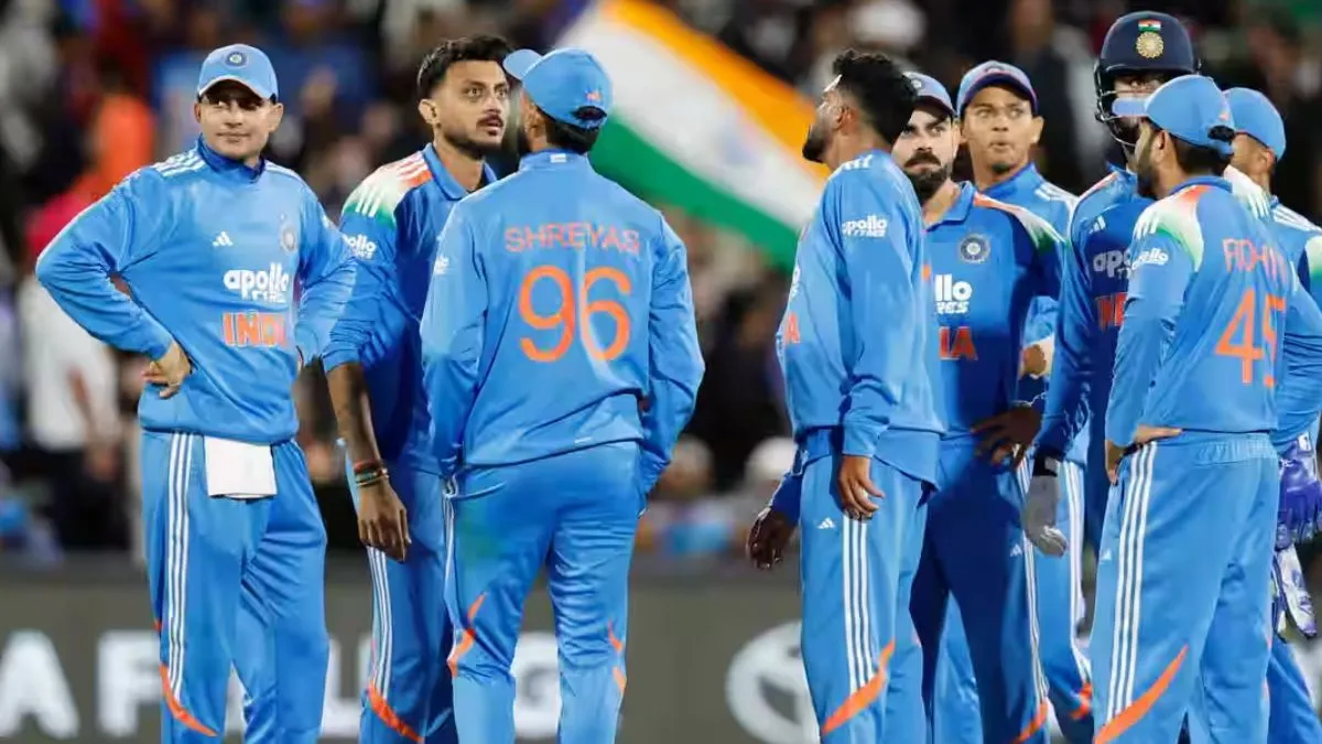AUS vs IND 2nd ODI: भारत का एडिलेड में 15 साल का किला टूटा, ऑस्ट्रेलिया ने दूसरा वनडे जीतकर सीरीज में 2-0 की अजेय बढ़त बनाई 1 IND VS AUS 4 1761218457358 1