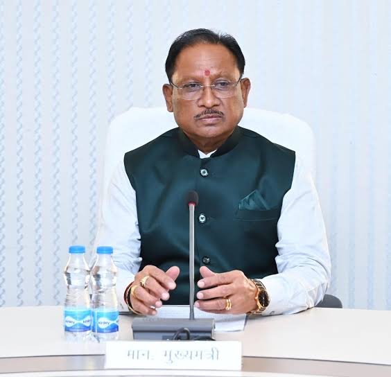 तीन साल बाद छत्तीसगढ़ में शिक्षकों की भर्ती शुरू : पहले चरण में होंगे 4,708 पदों पर नियुक्ति — मुख्यमंत्री विष्णुदेव साय की घोषणा पर सरकार ने किया अमल 1 images 19 15