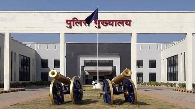 अंकिता शर्मा बनीं राजनांदगांव की नई SP, प्रफुल्ल ठाकुर को मिली सक्ती की कमान: छत्तीसगढ़ में IPS अफसरों की बड़ी तबादला लिस्ट जारी, देखें आदेश... 1 images 24 25
