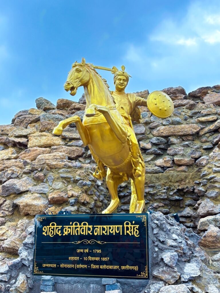 छत्तीसगढ़ की रजत जयंती पर प्रधानमंत्री नरेंद्र मोदी ने किया शहीद वीर नारायण सिंह संग्रहालय का उद्घाटन, कहा—आदिवासी वीरों का पराक्रम आने वाली पीढ़ियों को करेगा प्रेरित 3 1002722913 1