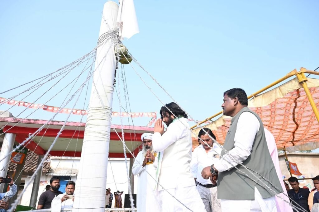 नुआपाड़ा उपचुनाव में मंत्री गुरु खुशवंत साहेब ने भरी हुंकार, जय ढोलकिया के समर्थन में उमड़ा जनसैलाब 7 1002765532