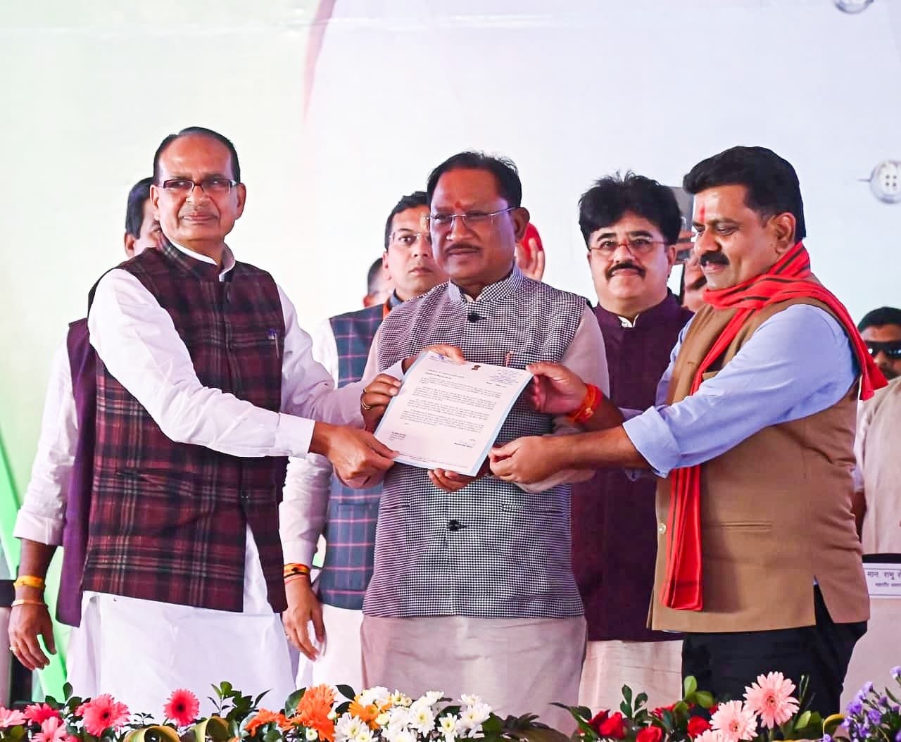 PMGSY-IV में छत्तीसगढ़ को बड़ी सौगात: 774 नई सड़कों की मंजूरी, ग्रामीण विकास को मिलेगी नई रफ्तार 1 1002838645