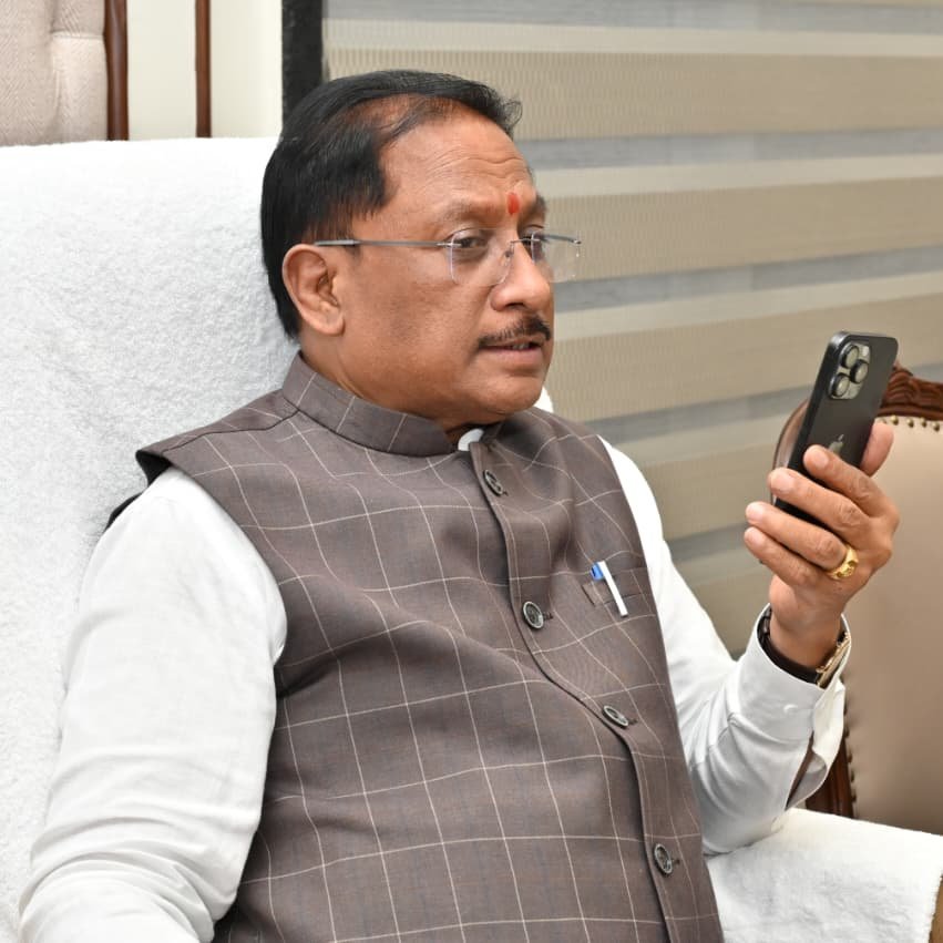 बिलासपुर ट्रेन हादसे पर मुख्यमंत्री विष्णुदेव साय ने जताया गहरा दुख, कलेक्टर से ली जानकारी – घायलों को त्वरित मदद के निर्देश 1 20251104 195227