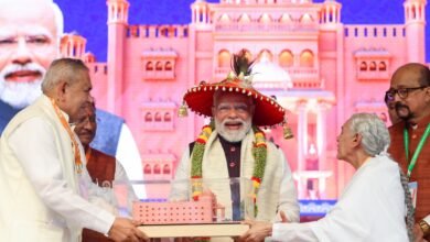 नवा रायपुर में छत्तीसगढ़ विधानसभा के नए भवन का उद्घाटन करते हुए पीएम मोदी बोले – यह लोकतंत्र का तीर्थ स्थल, अटल जी का सपना हुआ साकार, राम से राष्ट्र तक की भावना से आगे बढ़ रहा है नया छत्तीसगढ़ 3 IMG 20251101 WA0053