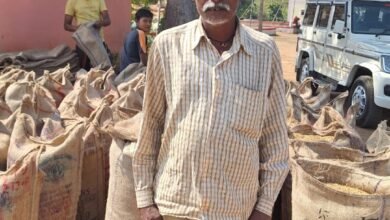 सफलता की कहानी: महासमुंद के किसानों ने बिना किसी परेशानी के बेचा धान, मुख्यमंत्री विष्णुदेव साय की किसान-कल्याण योजनाओं से बढ़ा उत्साह 6 IMG 20251118 WA0027