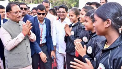 CM विष्णुदेव साय ने यूनिटी मार्च के लिए 68 युवाओं को किया रवाना, सरदार पटेल की कर्मभूमि से स्टैच्यू ऑफ यूनिटी तक पदयात्रा 6 IMG 20251123 WA0043