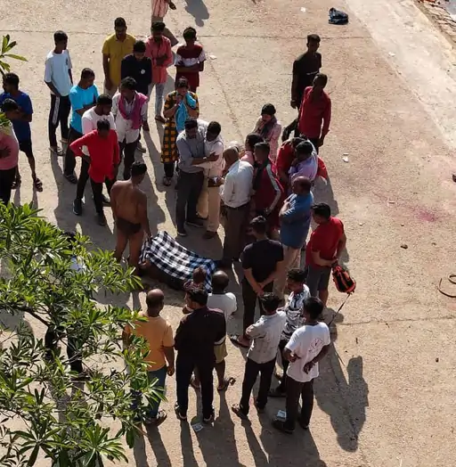 Bilaspur News: मोबाइल चलाने से मना किया तो 9वीं की छात्रा ने अरपा नदी में कूदकर दे दी जान, बहन और पिता के सामने लगाई छलांग 1 img 20251104 wa0032 1762245265