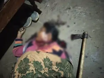 छत्तीसगढ़: चरित्र संदेह में 75 वर्षीय बुजुर्ग ने पत्नी की कुल्हाड़ी मारकर हत्या की, बेटी को फोन कर खुद दी वारदात की जानकारी 1 9e509fb5 b382 4b24 b1fe 0e78c43e20eb 1 1765376165