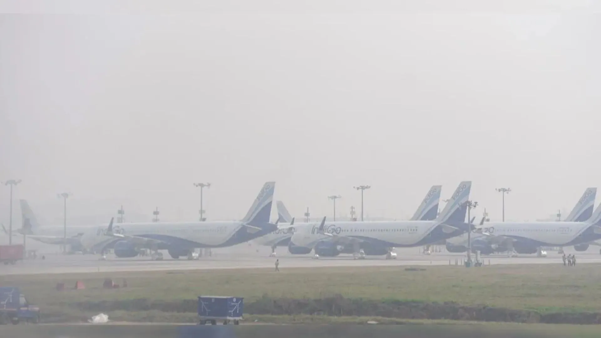 Delhi AIRPORT 1765778160652