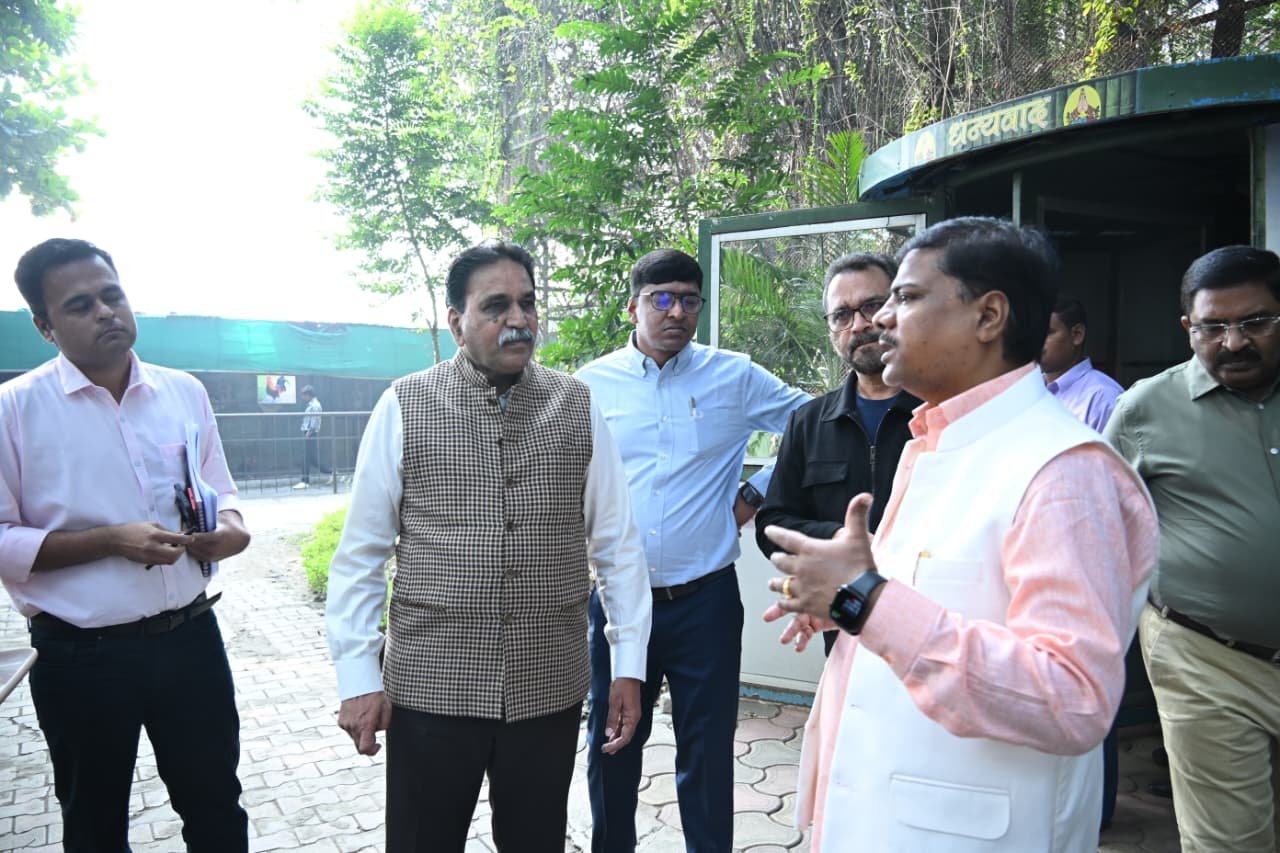 नंदनवन में बड़े बदलाव की तैयारी : वन मंत्री केदार कश्यप ने किया निरीक्षण, बायोडायवर्सिटी थीम पार्क बनाने के निर्देश 1 IMG 20251202 WA0037