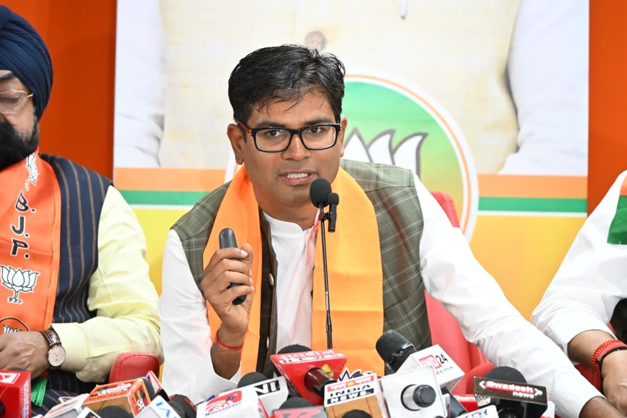 गाइडलाइन दरों में बड़े जनहितैषी सुधार: वित्त मंत्री ओपी चौधरी की बड़ी घोषणाएँ, आम जनता और रियल एस्टेट सेक्टर को बड़ी राहत 1 IMG 20251208 WA0022