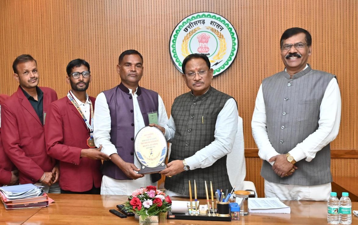 राज्य स्तरीय ओपन फिटनेस रन का मुख्यमंत्री विष्णु देव साय को आमंत्रण, जवानों के सम्मान की भी पहल 1 IMG 20251217 WA0023