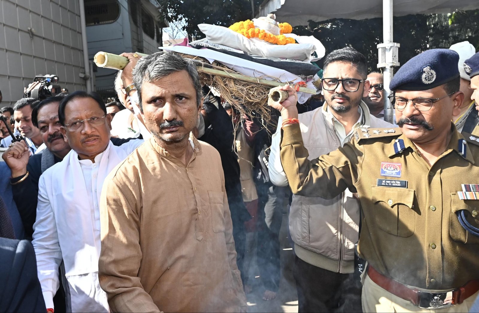 Jnanpith Award recipient Vinod Kumar Shukla cremated with full state honours 1 IMG 20251224 WA0028 scaled