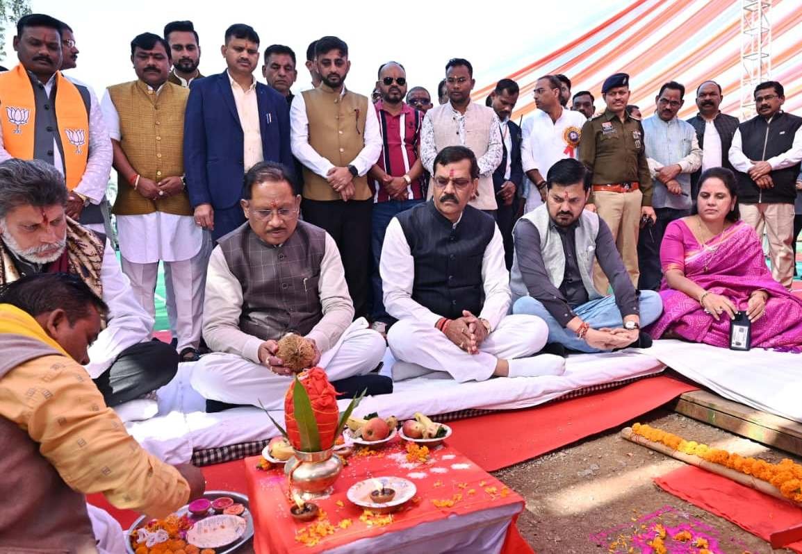 राजधानी रायपुर को 187 करोड़ की सौगात : CM विष्णु देव साय ने 23 विकास कार्यों का किया लोकार्पण-भूमिपूजन 1 IMG 20251225 WA0021