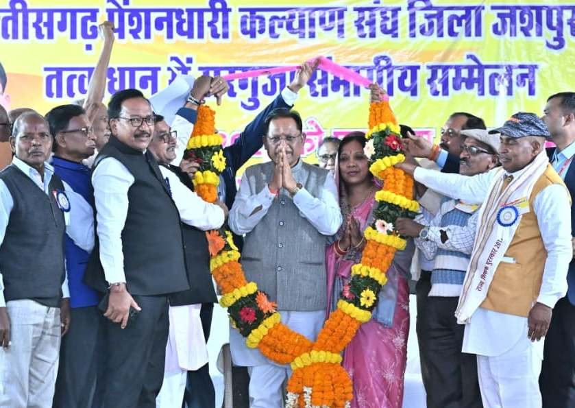 पेंशनर्स समाज की धरोहर, उनके अनुभव से मजबूत होता है प्रशासन – मुख्यमंत्री विष्णुदेव साय 1 IMG 20251229 WA0016