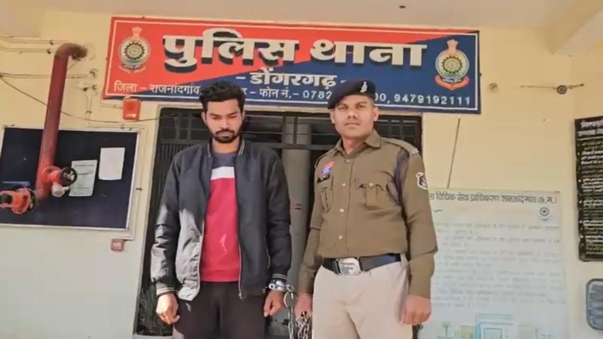 शादी का झांसा, लॉज में दरिंदगी! डोंगरगढ़ में युवती से दुष्कर्म, आरोपी सलाखों के पीछे 1 image 7 22