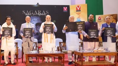 image editor output image905039915 1765625608471