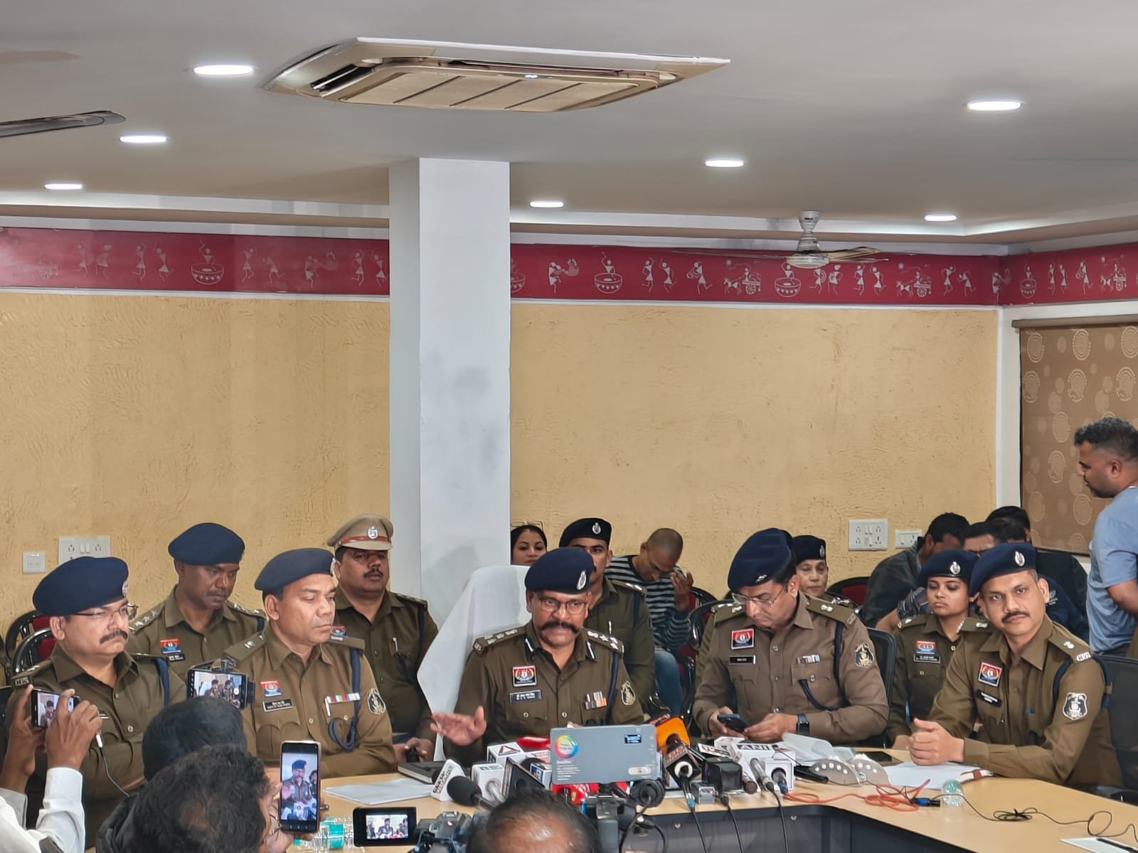 Raipur records dip in overall crime in 2025, police cite improved detection and enforcement 1 IMG 20260104 WA0001