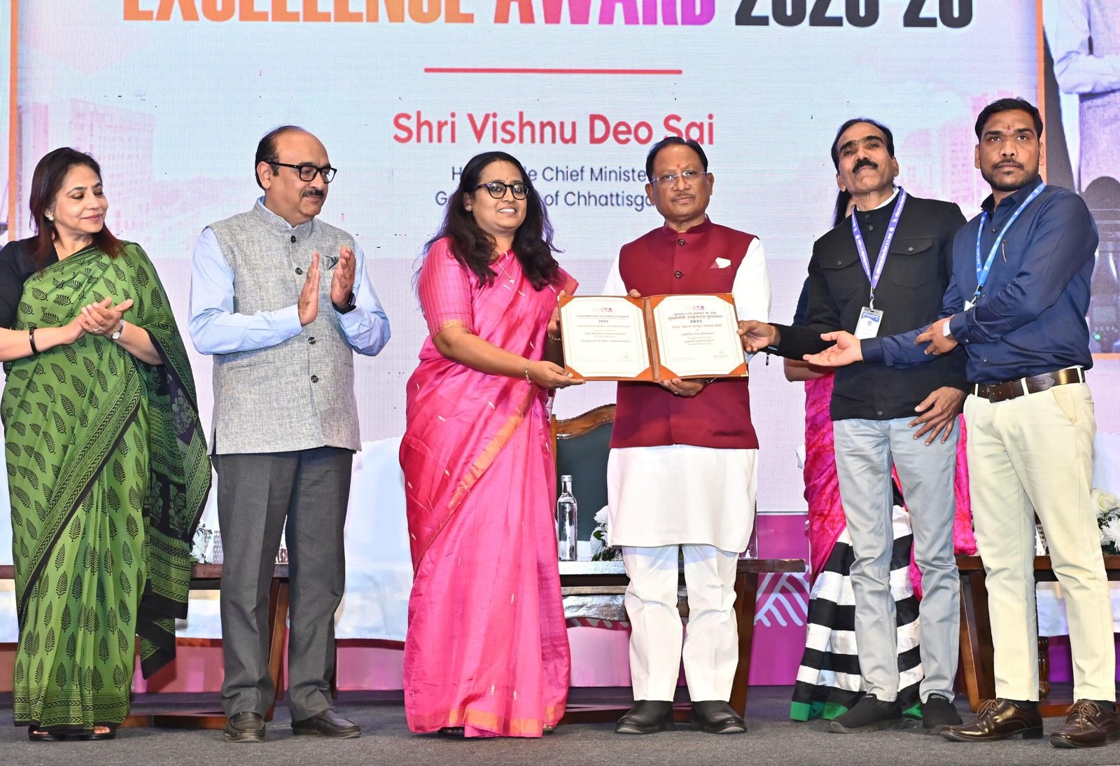 "अब फाइलों में नहीं, ज़मीन पर दिखेगा सुशासन!” — CM विष्णु देव साय ने लॉन्च किया ई-प्रगति पोर्टल, 5 जिले-5 विभाग बने गुड गवर्नेंस के स्टार 1 IMG 20260110 WA0026 scaled