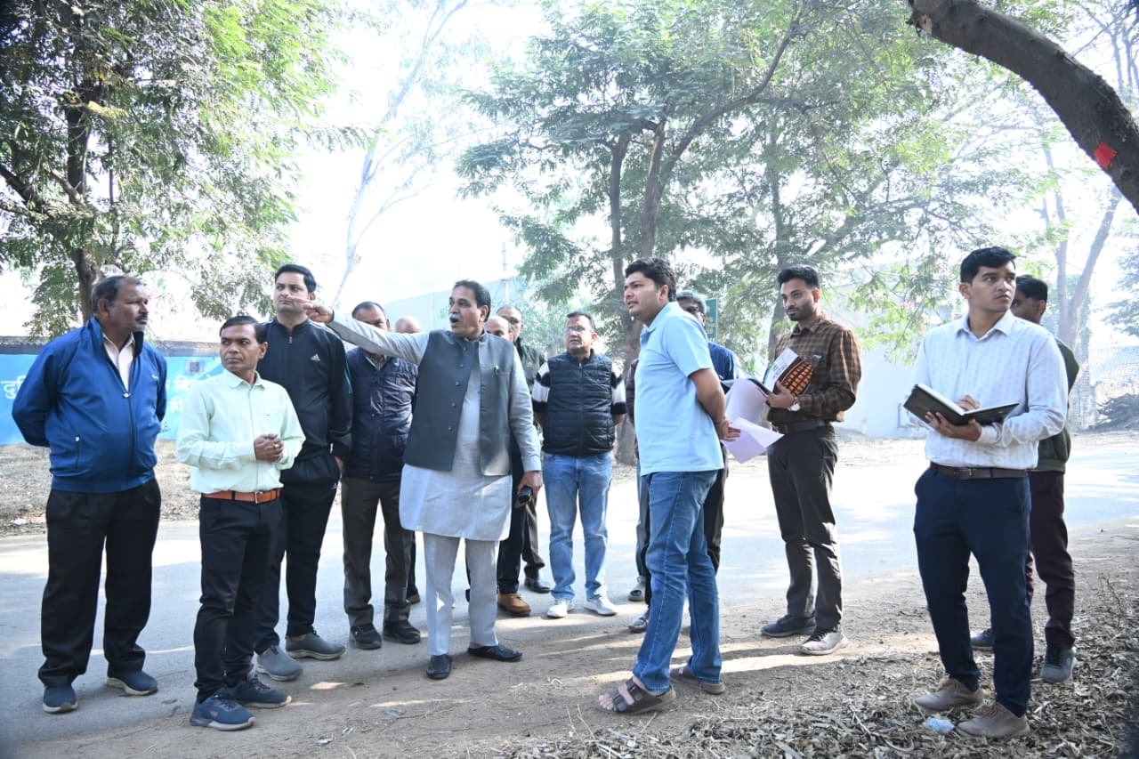 विधायक राजेश मूणत ने दिलाई बड़ी सौगात: रायपुर पश्चिम में 9 करोड़ से बनेगा 10 एकड़ का ‘अमृत उद्यान’ 1 IMG 20260117 WA0015