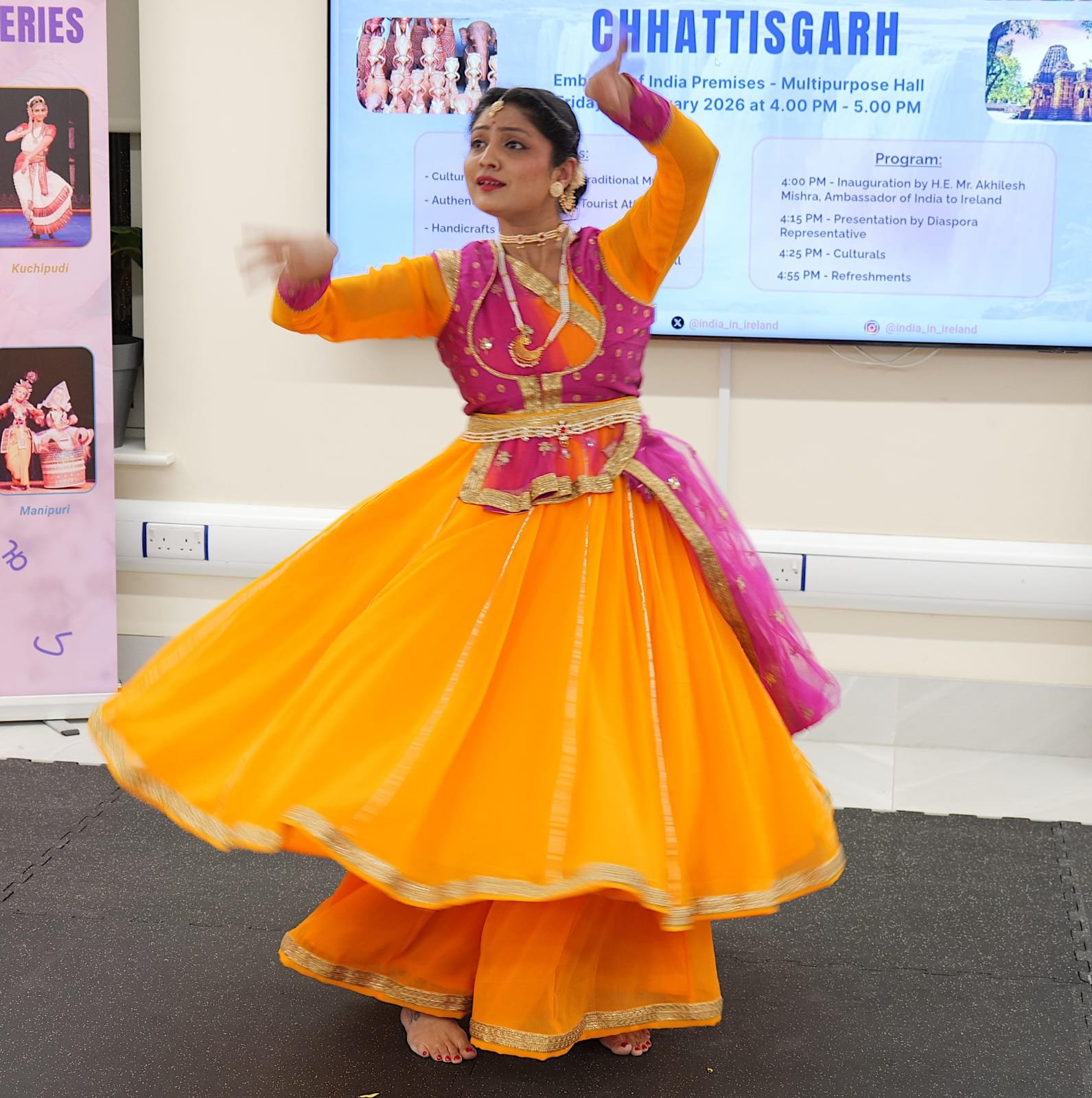 डबलिन में गूंजा छत्तीसगढ़ का लोक रंग : आयरलैंड तक पहुँची प्रदेश की कला-संस्कृति; मुख्यमंत्री विष्णु देव साय बोले– अंतरराष्ट्रीय मंच पर मिली नई पहचान 1 IMG 20260122 WA0001