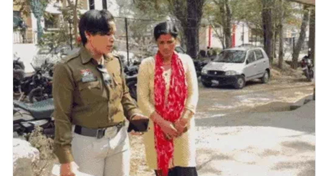 पत्नी ने पैरालाइज्ड पति को कीटनाशक पिलाकर मार डाला, डेढ़ साल से बिस्तर पर था; बेटी ने देखी वारदात, बेटे ने खोले राज 1 IMG 20260131 WA0020