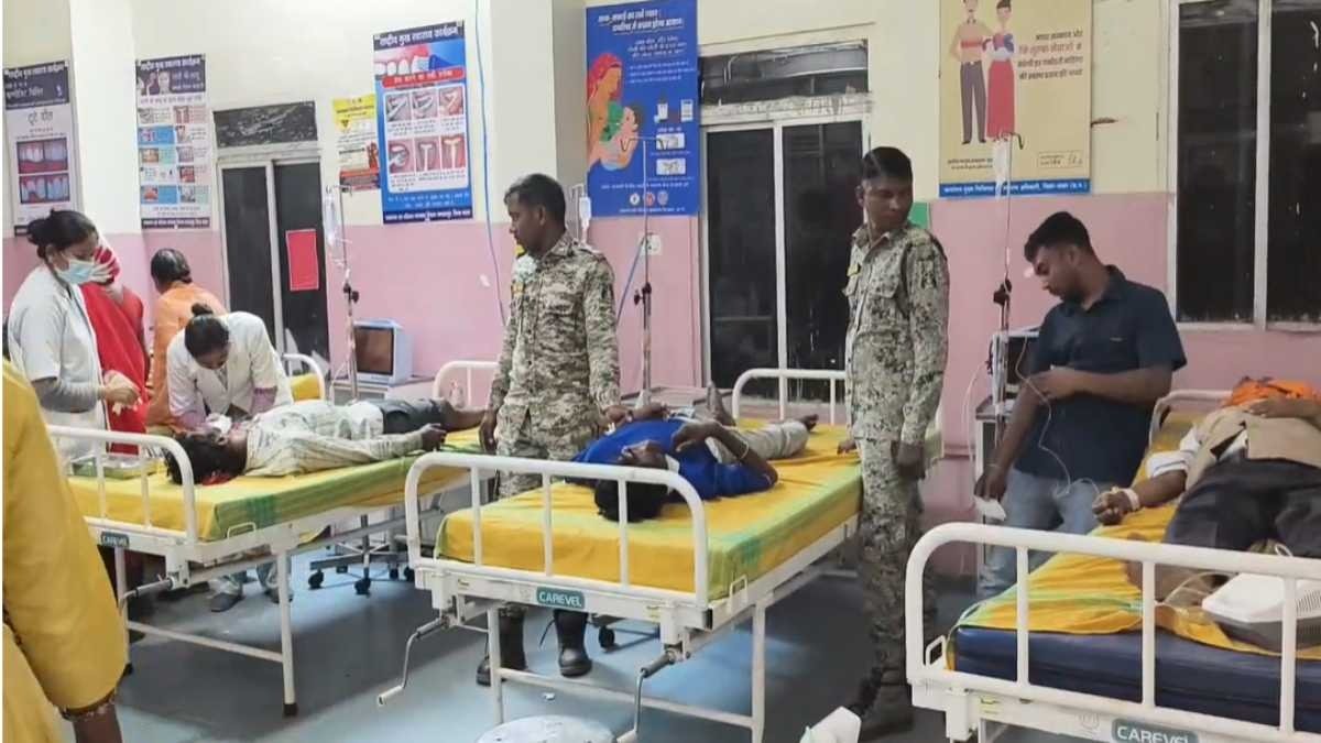 जगदलपुर–चित्रकोट मार्ग पर भीषण सड़क हादसा: तेज रफ्तार टाटा मैजिक ने बाइक को मारी टक्कर, RSS बस्तर संघचालक सुकालु राम बघेल की मौत, चार घायल 1 WhatsApp Image 2026 01 16 at 00.49.12