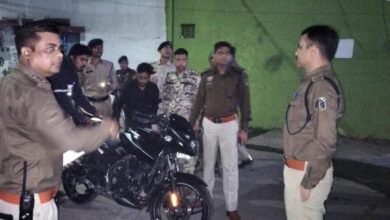 नशे के खिलाफ कमिश्नरेट रायपुर का बड़ा एक्शन: ADCP-ACP समेत 35 अधिकारी पैदल पेट्रोलिंग पर उतरे, तस्कर रंगे हाथ गिरफ्तार 3 WhatsApp Image 2026 01 27 at 10.53.35 PM 768x1024 1