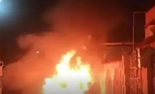 रायपुर के डीडी नगर में खड़ी कारों में आगजनी, उपद्रवियों की तलाश में जुटी पुलिस 1 5264683 untitled 12 copy