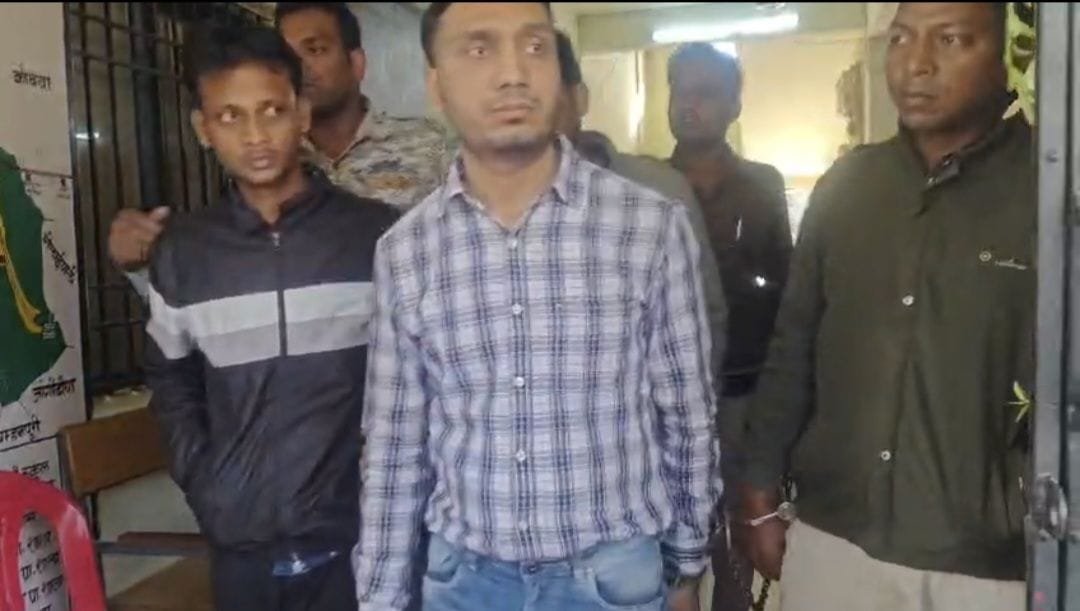 महाठग शिवा साहू ठगी कांड: बैंक की मिलीभगत उजागर, HDFC बैंक के 6 कर्मचारी गिरफ्तार 1 IMG 20260209 WA0046