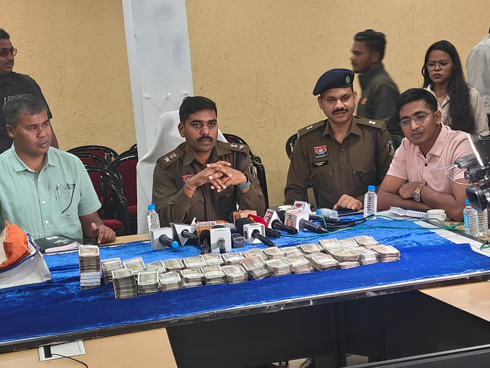 ₹36.5 lakh embezzlement in Raipur: Friend turns mastermind, two arrested 1 IMG 20260217 WA0028