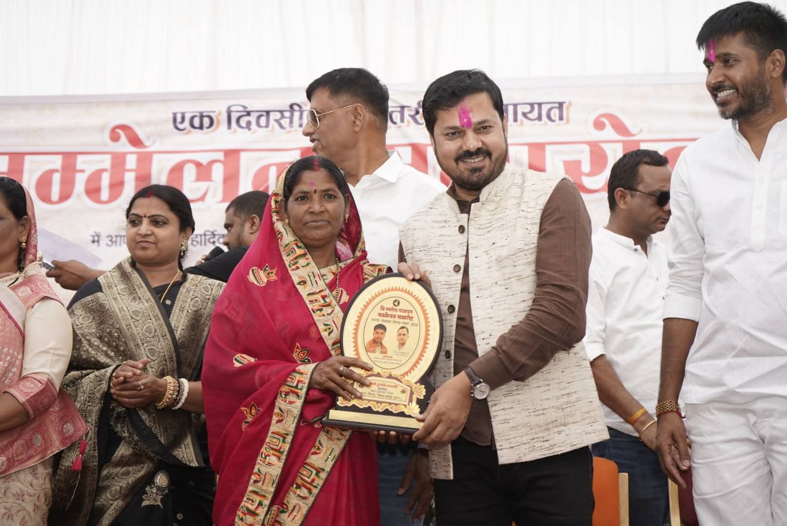 तिल्दा में 30 लाख के विकास कार्यों की सौगात: विधायक अनुज शर्मा ने किया भूमिपूजन, उत्कृष्ट सरपंचों का सम्मान 1 IMG 20260221 WA0022