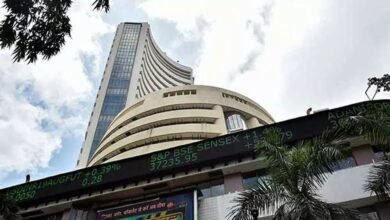 गिरावट से उबरा बाजार: बीएसई एनएसई में जोरदार रिकवरी, निफ्टी 25,682 के पार बंद; पावरग्रिड टॉप गेनर, IT शेयरों में दबाव बरकरार 3 WhatsApp Image 2026 02 16 at 02.18.02