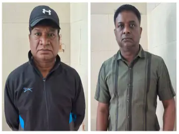 दुर्ग नवोदय स्कूल में मोबाइल विवाद: छात्रों की वाइस-प्रिंसिपल के केबिन में बेरहमी से पिटाई, 2 शिक्षक सस्पेंड 1 befunky collage 5 1 1772000635