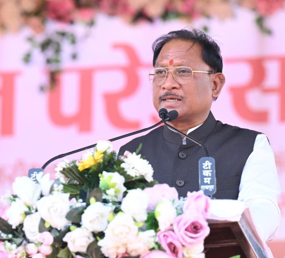 नेताजी सुभाष चंद्र बोस पुलिस अकादमी में 859 प्रशिक्षुओं का दीक्षांत समारोह संपन्न, CM विष्णुदेव साय बोले-"आधुनिक तकनीक के साथ संवेदनशीलता ही नई पुलिसिंग की पहचान है" 4 1003661163