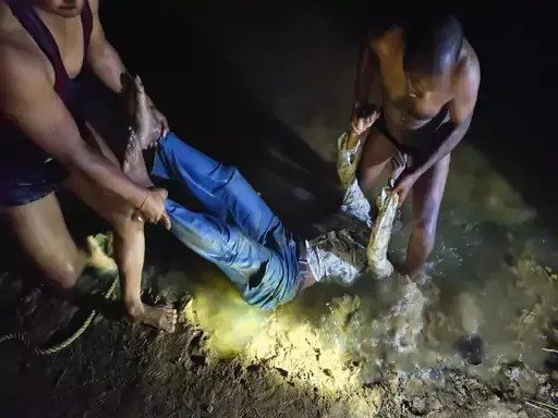 बिलासपुर में अमहा तालाब में डूबे 2 युवक: दोस्तों के साथ बैठे थे, हाथ-मुंह धोने गए और गहरे पानी में समाए; 3 साल में 17 की जा चुकी जान 1 IMG 20260302 WA0025