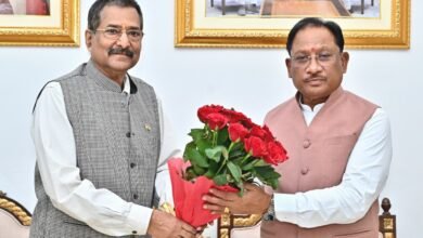 मुख्यमंत्री विष्णु देव साय से छत्तीसगढ़ राज्य पुलिस जवाबदेही प्राधिकरण के नव पदस्थ सदस्य राजीव श्रीवास्तव ने की सौजन्य भेंट 3 IMG 20260302 WA0038