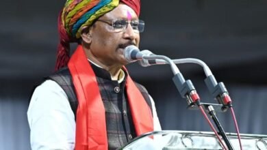 पारागांव में कुर्मी क्षत्रिय समाज अधिवेशन में पहुंचे मुख्यमंत्री विष्णुदेव साय, सामुदायिक भवन के लिए 50 लाख और सीसी रोड के लिए 20 लाख की घोषणा 7 IMG 20260309 WA0011